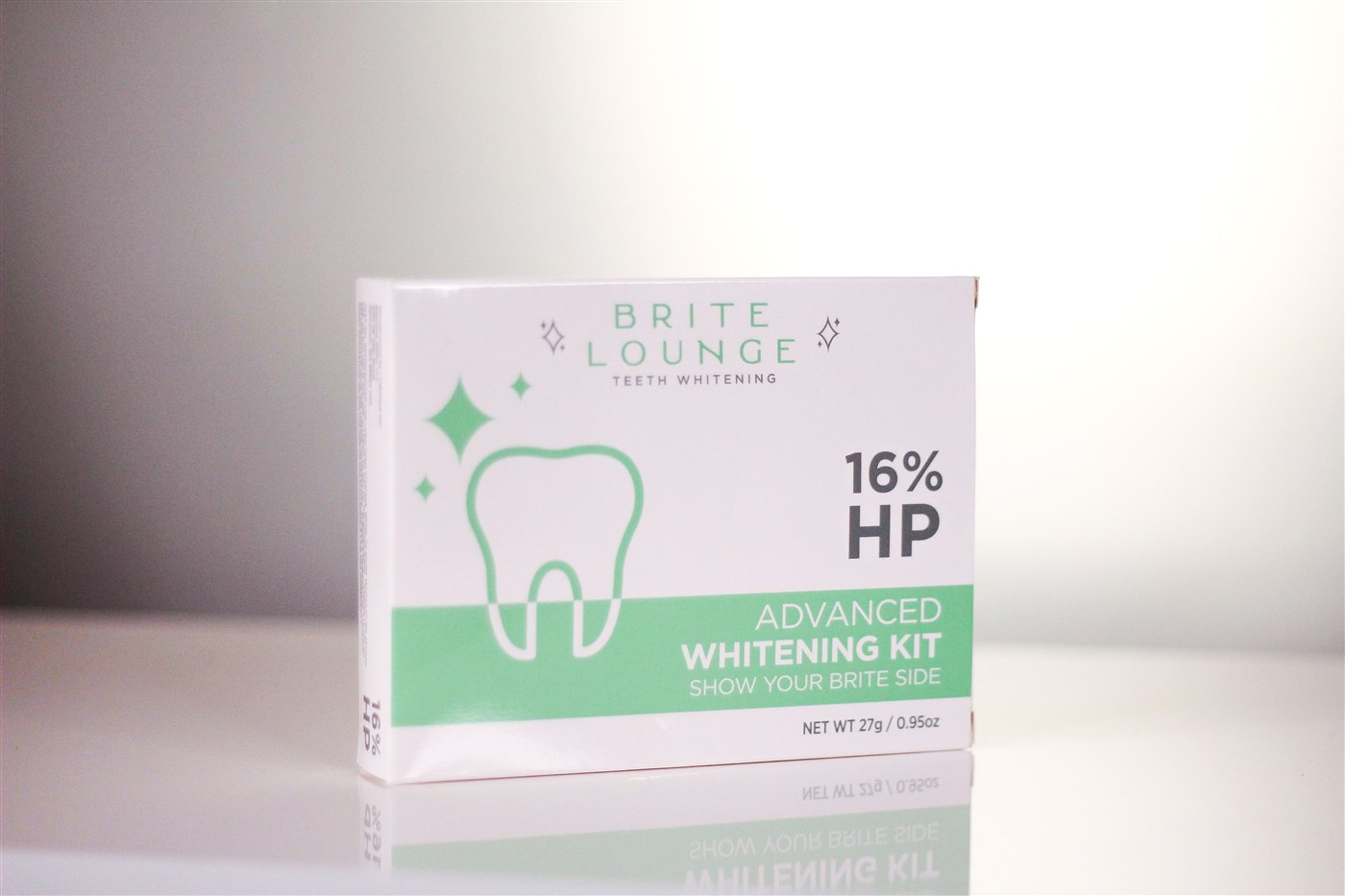 The Advanced Whitening Kit box, 16% hydrogen peroxide